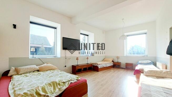 Dom - część mieszkalna z lokalami inwestycyjnymi