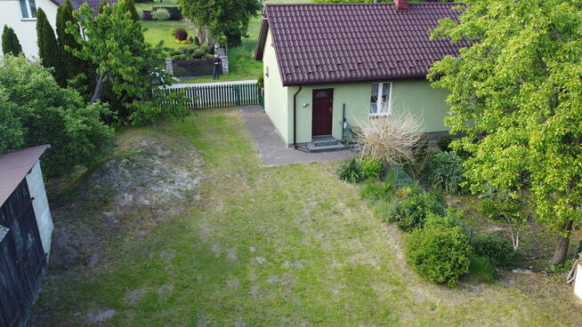 Siedlisko w Barłogach gm. Kurów 35 kw. do Lublina.