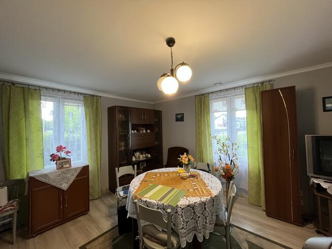 Siedlisko w Barłogach gm. Kurów 35 kw. do Lublina.