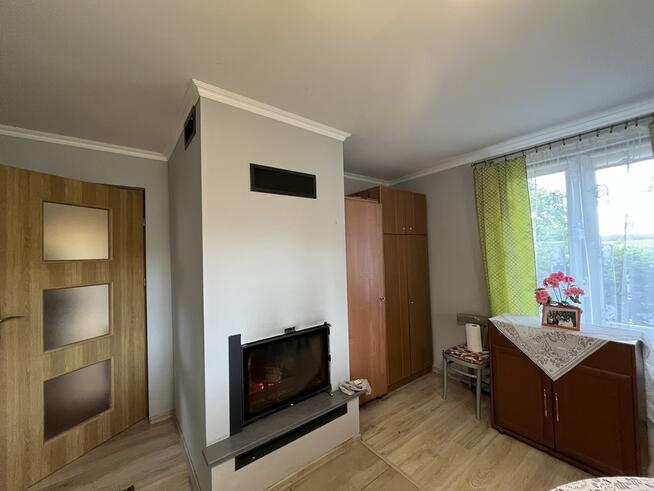 Siedlisko w Barłogach gm. Kurów 35 kw. do Lublina.