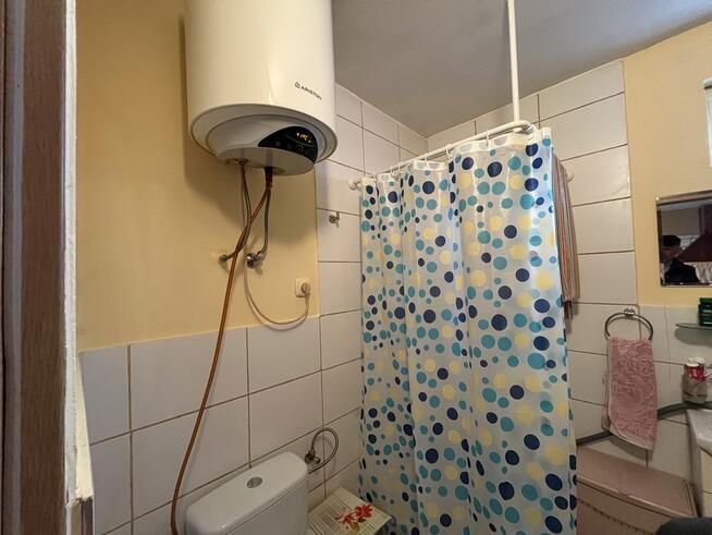 Siedlisko w Barłogach gm. Kurów 35 kw. do Lublina.