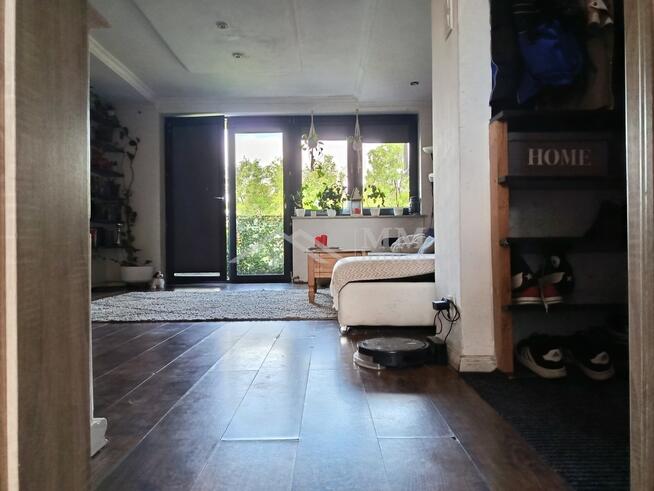 3-pokojowe mieszkanie z ogrodem i balkonem.