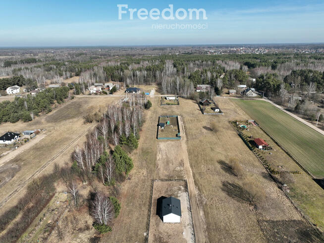 Atrakcyjna działka z pozwoleniem blisko Liwca