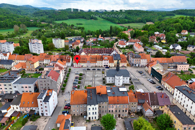 Lokal biurowy w centrum Wlenia!