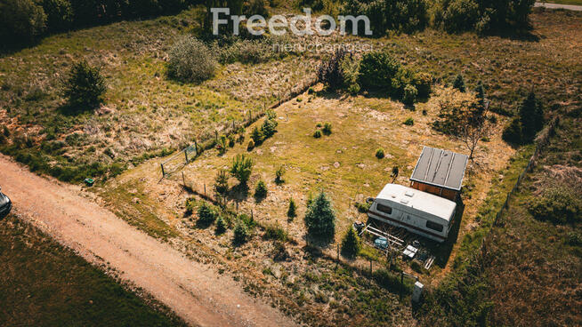 Działka letniskowa nad jeziorem w Laskowie