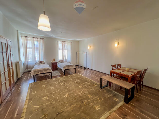 Dwa mieszkania w centrum miasta - Plac Wolności