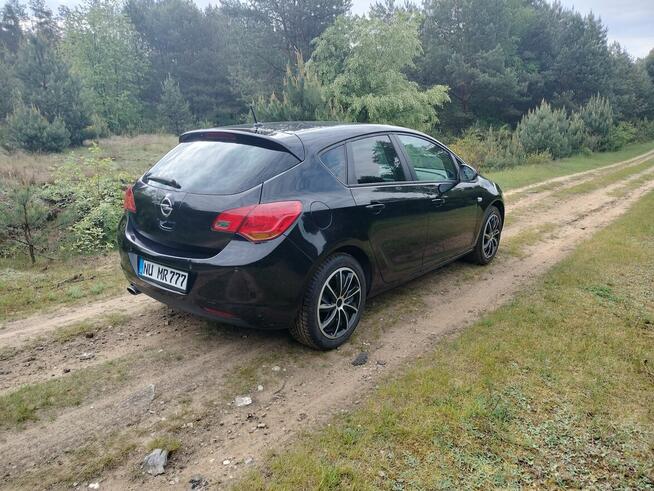 Opel Astra J 1.4 Benzyna Klima Tempomat Grzane Fotele z Niem