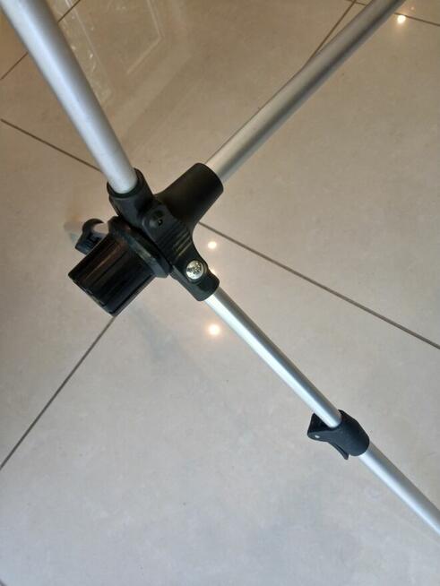 Rod pod na trzy wędki