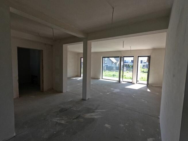 DOM 280 M2 Z GARAŻEM 4 SAMOCHODY KRAKÓW NOWA HUTA