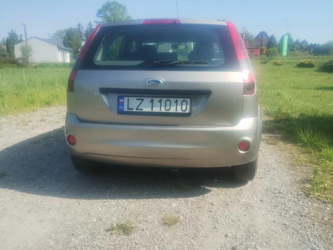 Samochód Ford Fiesta