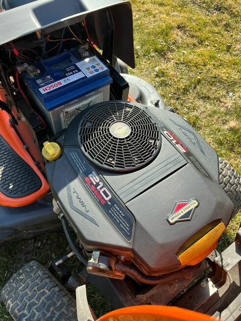 Traktorek do trawy Husqvarna