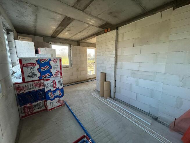 Dom jednorodzinny w stanie surowym