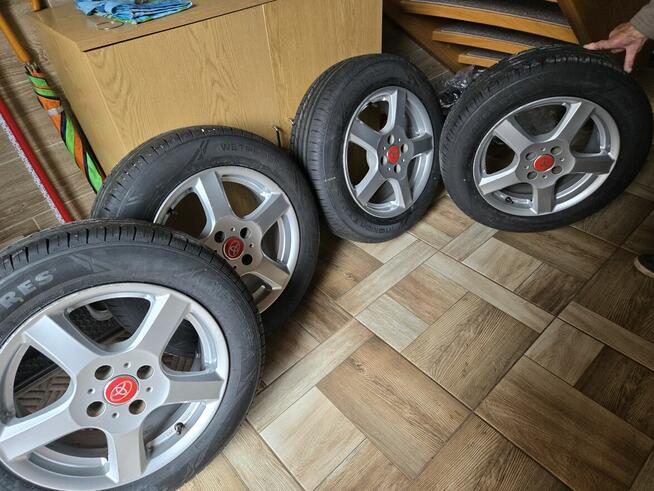 komplet opon na alufelgach