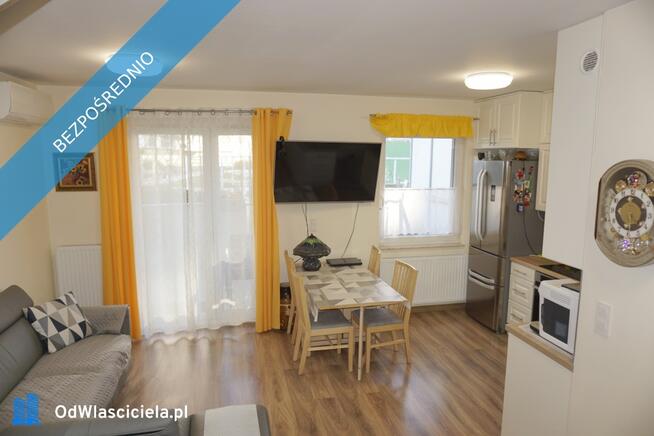 apartament dwu-poziomowy , wysoki parter + I piętro, dwa tarasy, dwa parkingi , komórka usytuowany