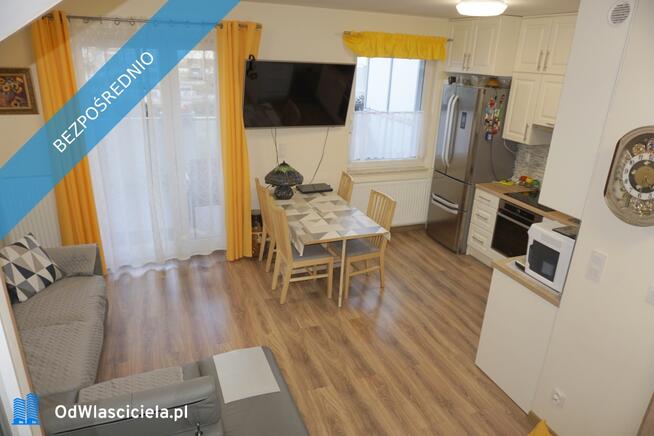 apartament dwu-poziomowy , wysoki parter + I piętro, dwa tarasy, dwa parkingi , komórka usytuowany