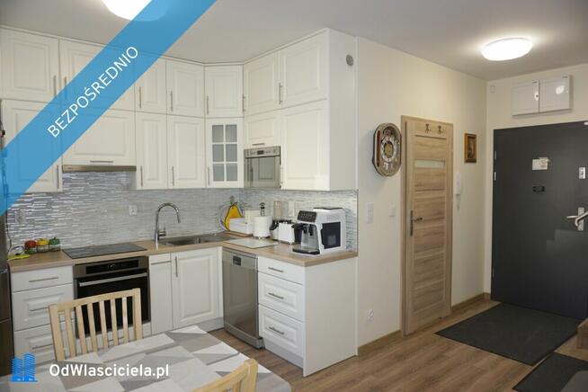 apartament dwu-poziomowy , wysoki parter + I piętro, dwa tarasy, dwa parkingi , komórka usytuowany