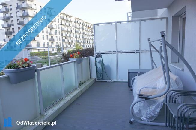 apartament dwu-poziomowy , wysoki parter + I piętro, dwa tarasy, dwa parkingi , komórka usytuowany