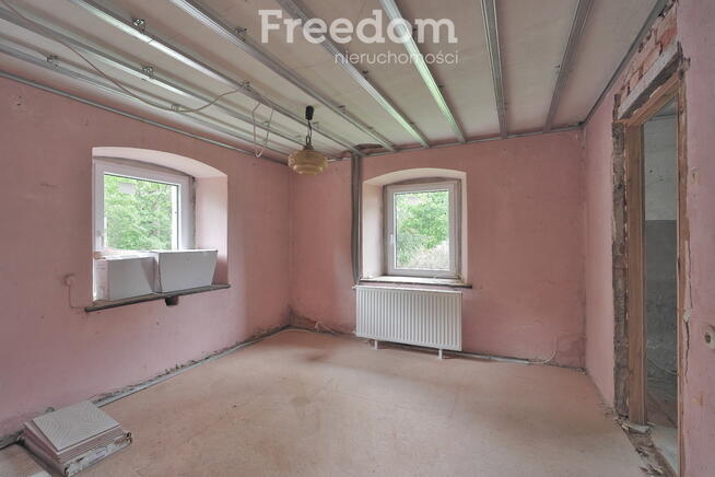 Gospodarstwo pod agroturystykę lub do zamieszkania