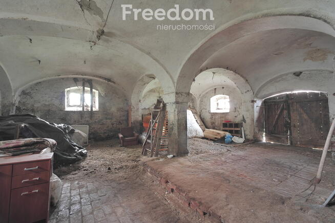 Gospodarstwo pod agroturystykę lub do zamieszkania