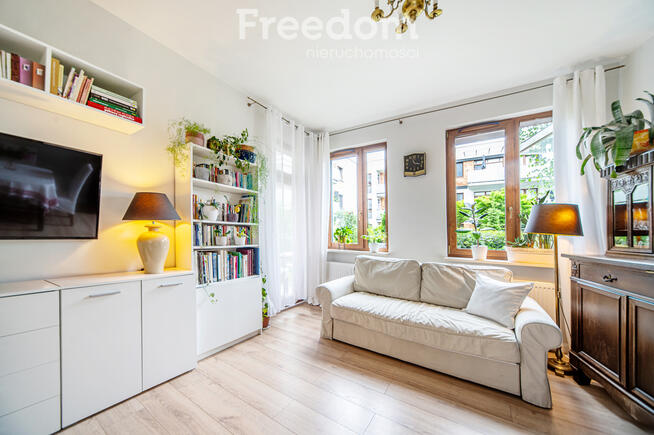 Apartament 62 m2w Konstancinie-Jeziornej z ogrodem