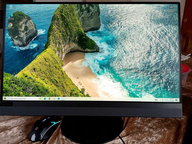 Komputer Lenovo Ideacentre AIO 520-22AST