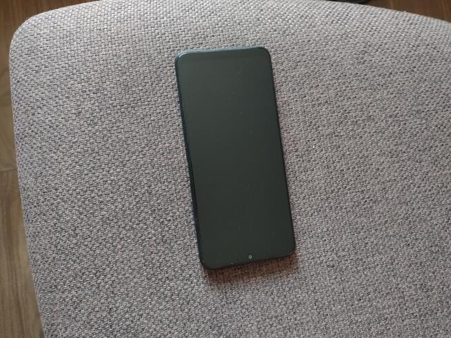 Sprzedam telefon Samsung