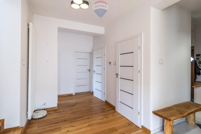 Dom 270 m² blisko lasu na działce 3737 m²