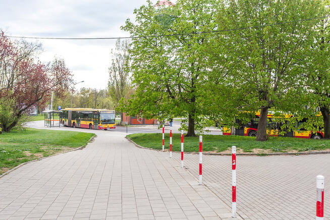 2 pokoje z loggią, parter, blisko centrum