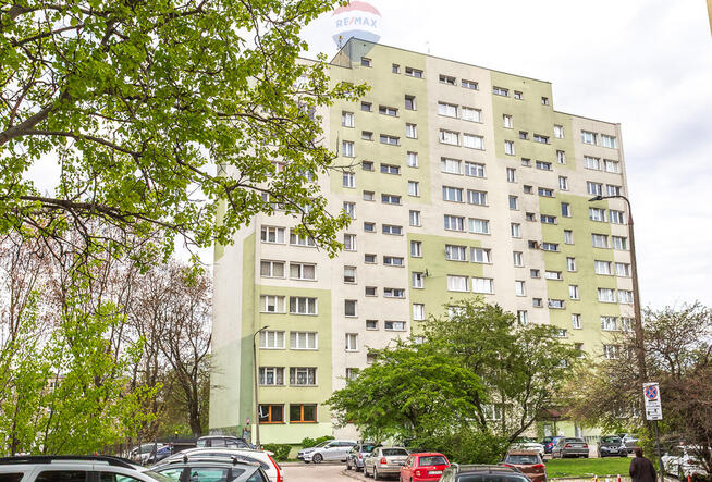 2 pokoje z loggią, parter, blisko centrum