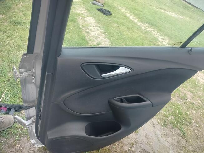Drzwi prawy tył Opel Astra k kombi