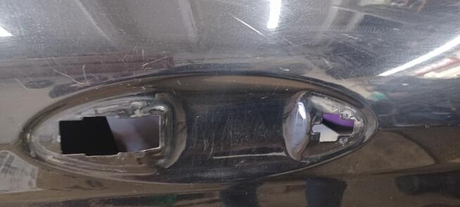 Fiesta mk7 .Drzwi prawe przednie lakier D9 ,5 drzwiowy