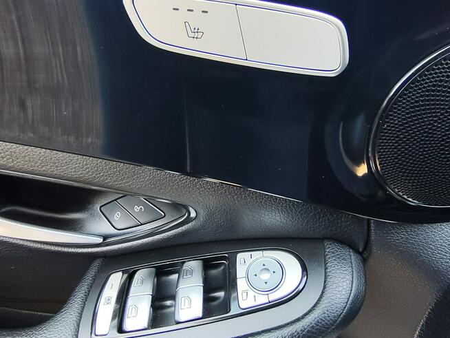 Mercedes C 200 Serwis Lift bezwypadkowy Navi Gwarancja