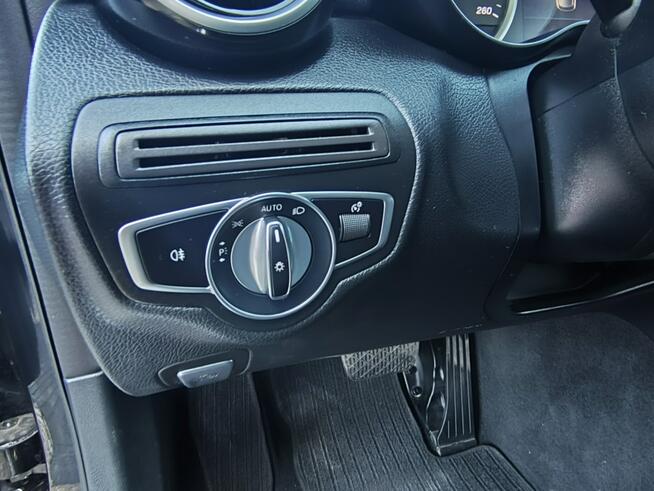 Mercedes C 200 Serwis Lift bezwypadkowy Navi Gwarancja