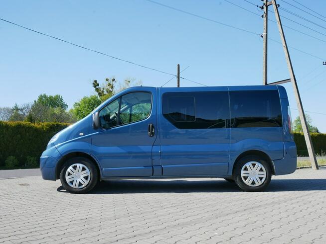 Opel Vivaro 2.5 CDTI 135KM Tour -7 Osób -VAT 23% Brutto -Bardzo zadbany -Zobacz
