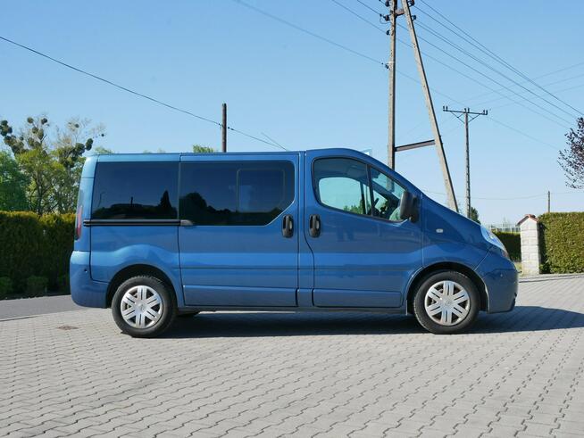 Opel Vivaro 2.5 CDTI 135KM Tour -7 Osób -VAT 23% Brutto -Bardzo zadbany -Zobacz