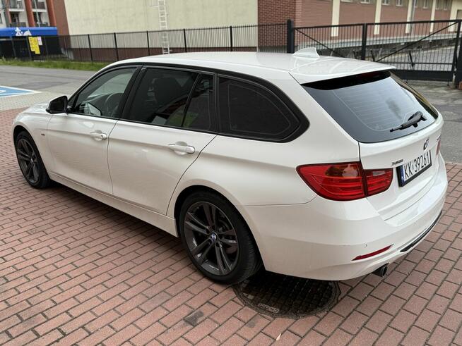 BMW Seria 3 320d xDrive Sport-Aut Sport Line