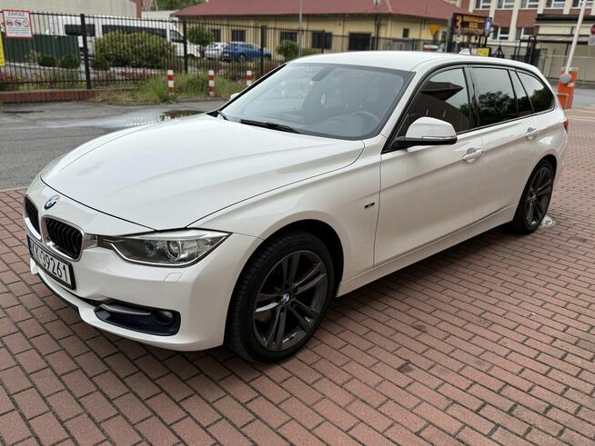 BMW Seria 3 320d xDrive Sport-Aut Sport Line