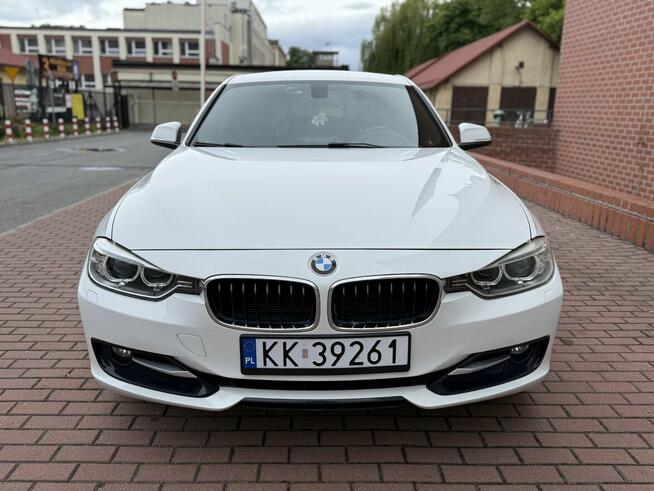 BMW Seria 3 320d xDrive Sport-Aut Sport Line