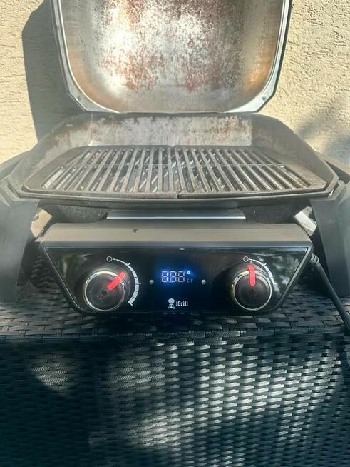 Grill elektryczny Weber Pulse 2000 z wózkiem i pokrowcem