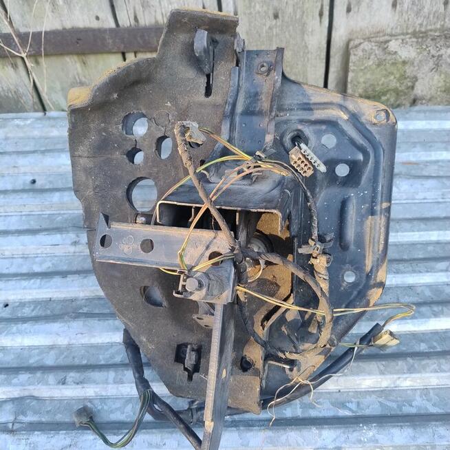 Serwo T4 2.4