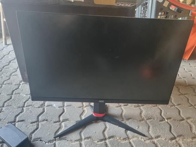 Sprzedam konsole PS4 wraz z monitorem