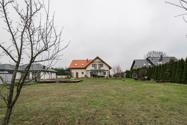 Dom Żarów