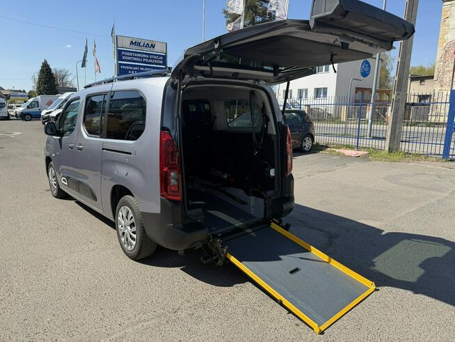 Berlingo dla Niepełnosprawnych inwalida rampa Model 2024 PFRON