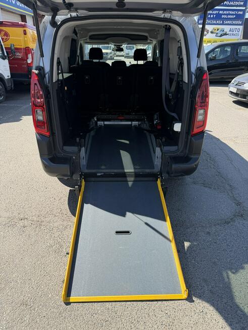 Berlingo dla Niepełnosprawnych inwalida rampa Model 2024 PFRON