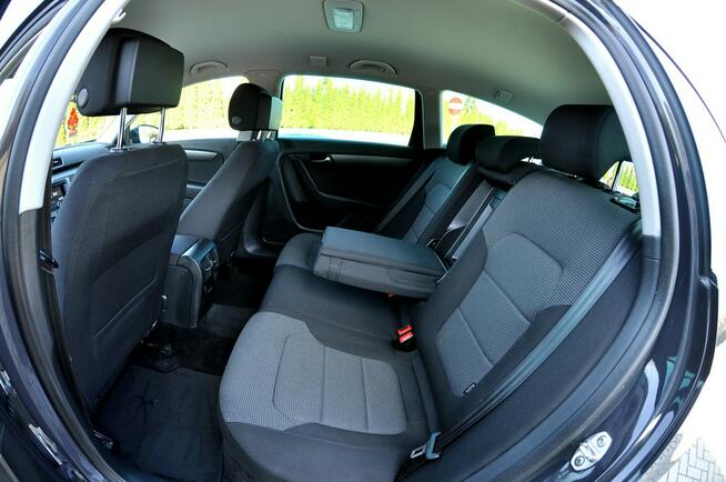 Volkswagen Passat 2.0Tdi 140KM Navi Klimatronik Grzane Fotele