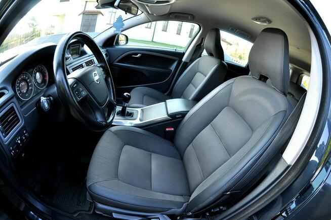 Volvo V70 2.5 Turbo 231KM LIFT Climatronic Grzane