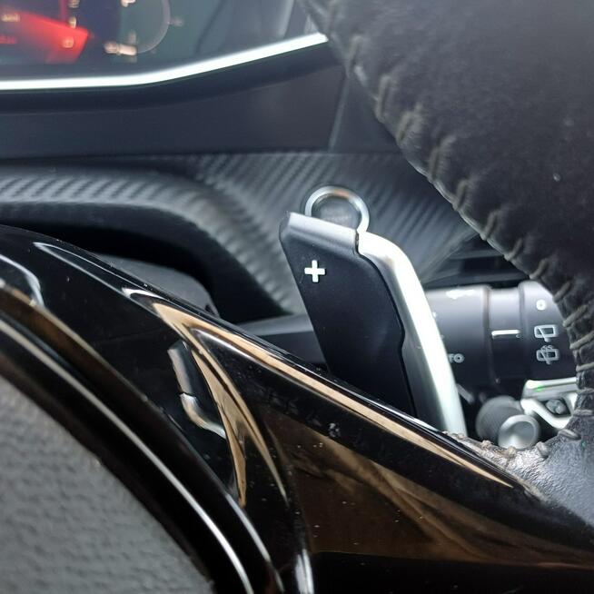 Peugeot 208 Automat LED Navi
