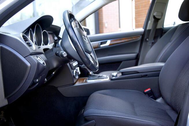 Mercedes C 200 ELEGANCE|Navi|Automat|2xPark|Bluetooth| Serwisowany|RATY|GWARANCJA