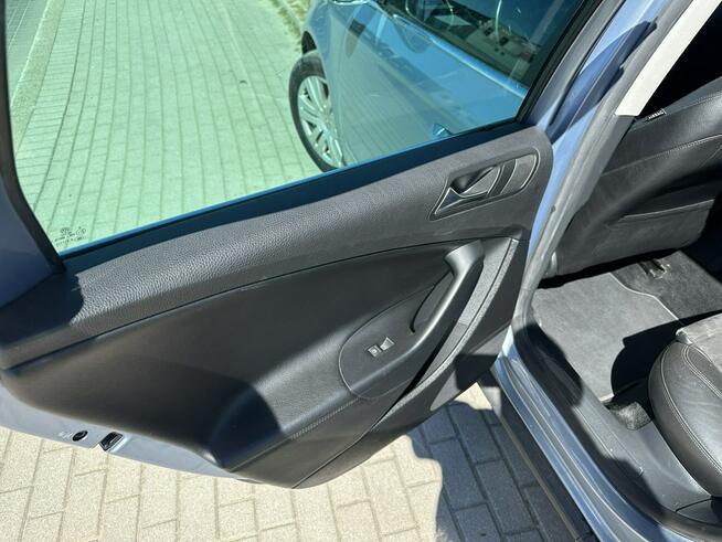Volkswagen Passat Highline, 1,8b moc 160, pół skóry, nawigacja, bluetooth, z Niemiec