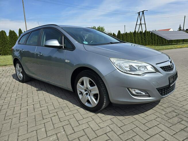 Opel Astra Sports Tourer 1,4 Benz. Serwis.Klimatyzacja.El.szyby.Centralka.kredyt.OKAZJA